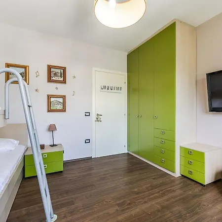 Appartement Lights 2br With Balcony By Pikhost