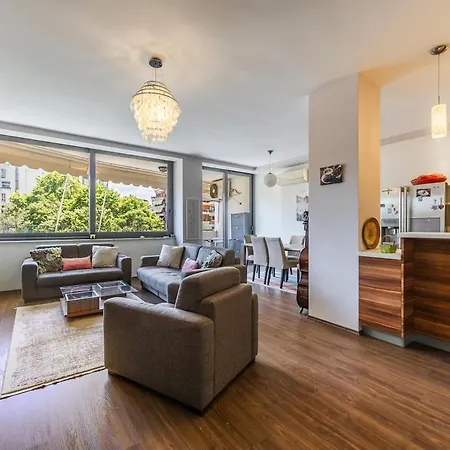 Lights 2br With Balcony By Pikhost Tirana