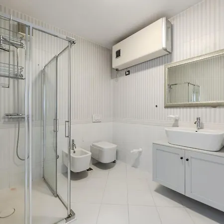 Appartement Lights 2br With Balcony By Pikhost