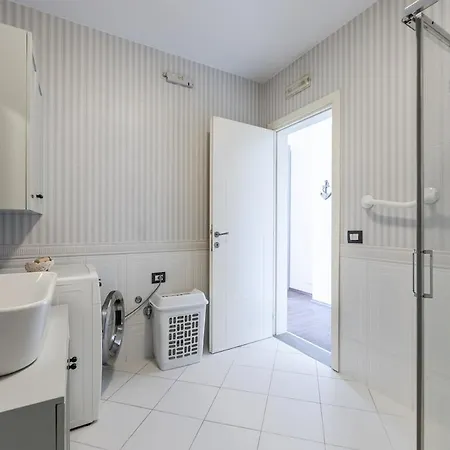 Lights 2br With Balcony By Pikhost Tirana