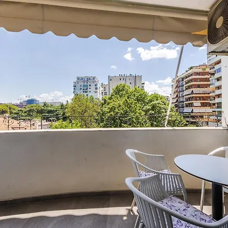 Appartement Lights 2br With Balcony By Pikhost